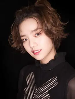 张艺上图片写真